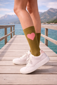 Socken ALPS AND BEACH Braun mit pinkem Herz