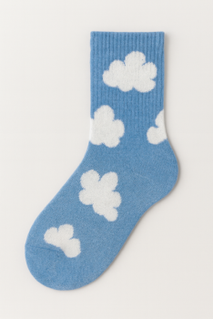 Greta rocks the Socks 34-40 - Hellblaue Socke mit weissen Wolken